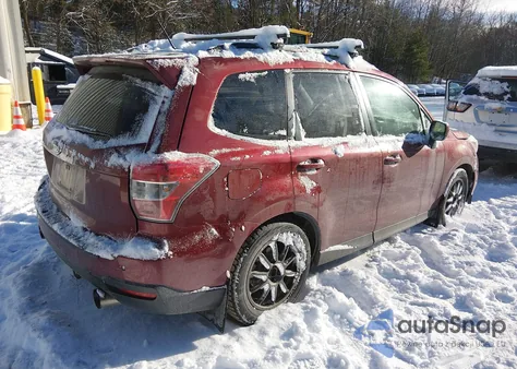 2014 Subaru Forester 2.0Xt Premium z USA, uszkodzony, nr VIN JF2SJGDC6EH458557
